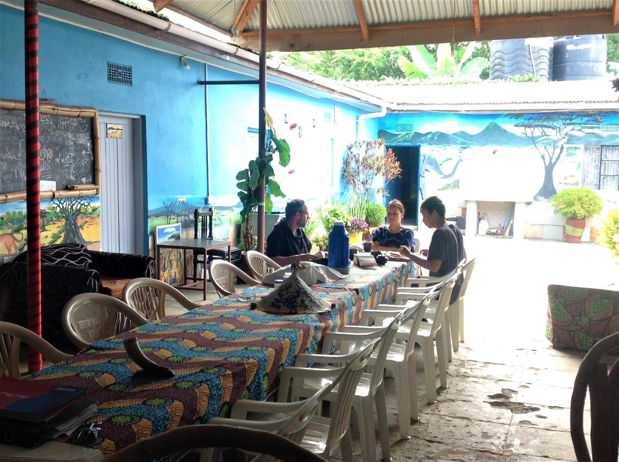 First Point Arusha Hostel Bagian luar foto