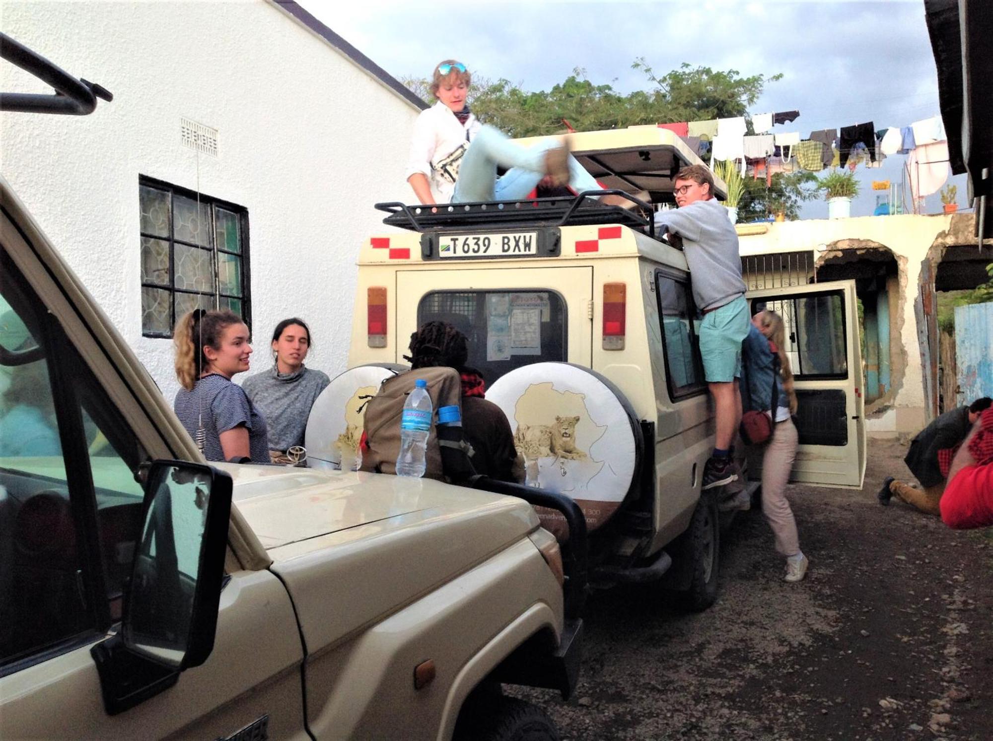 First Point Arusha Hostel Bagian luar foto