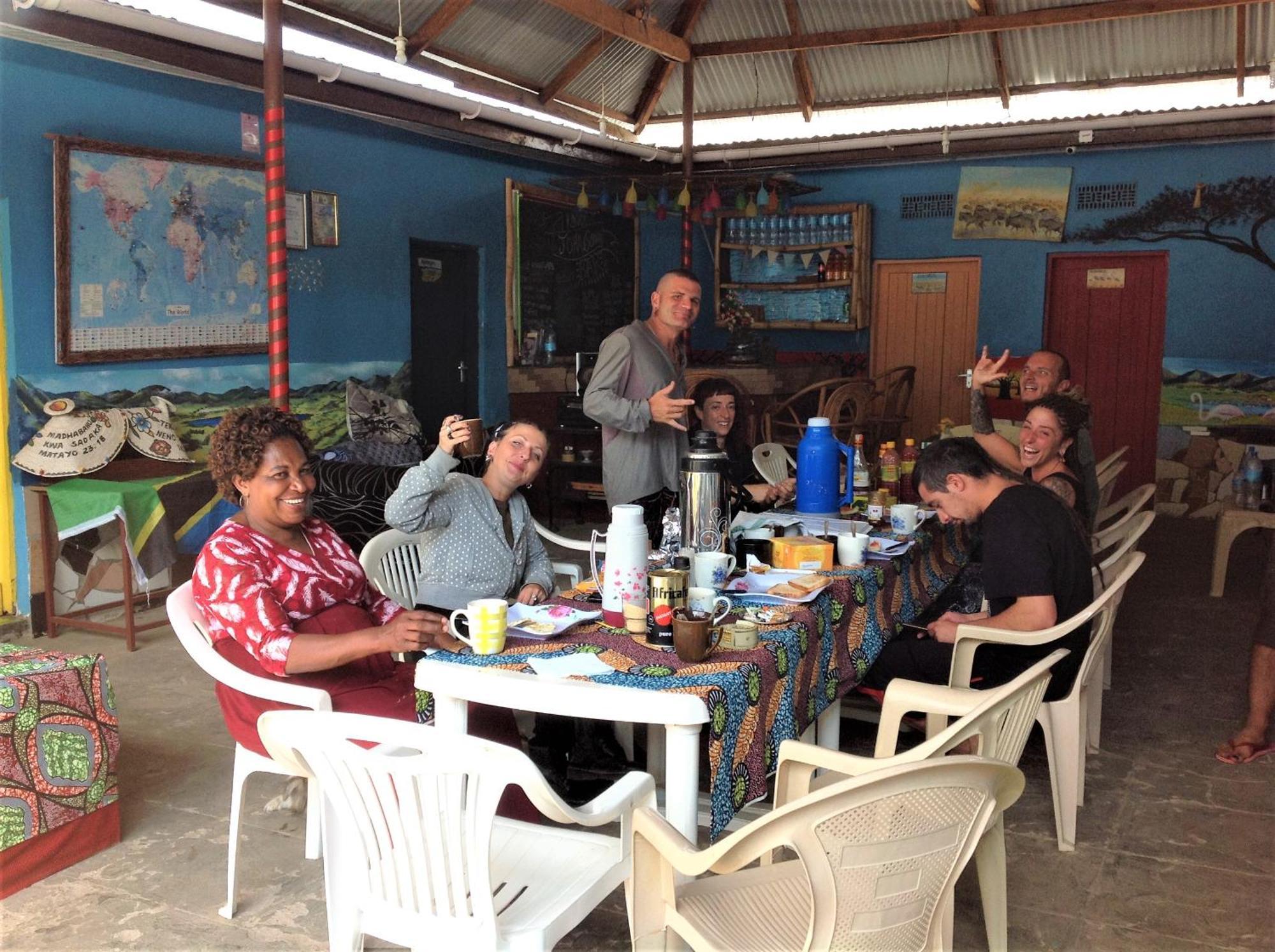 First Point Arusha Hostel Bagian luar foto