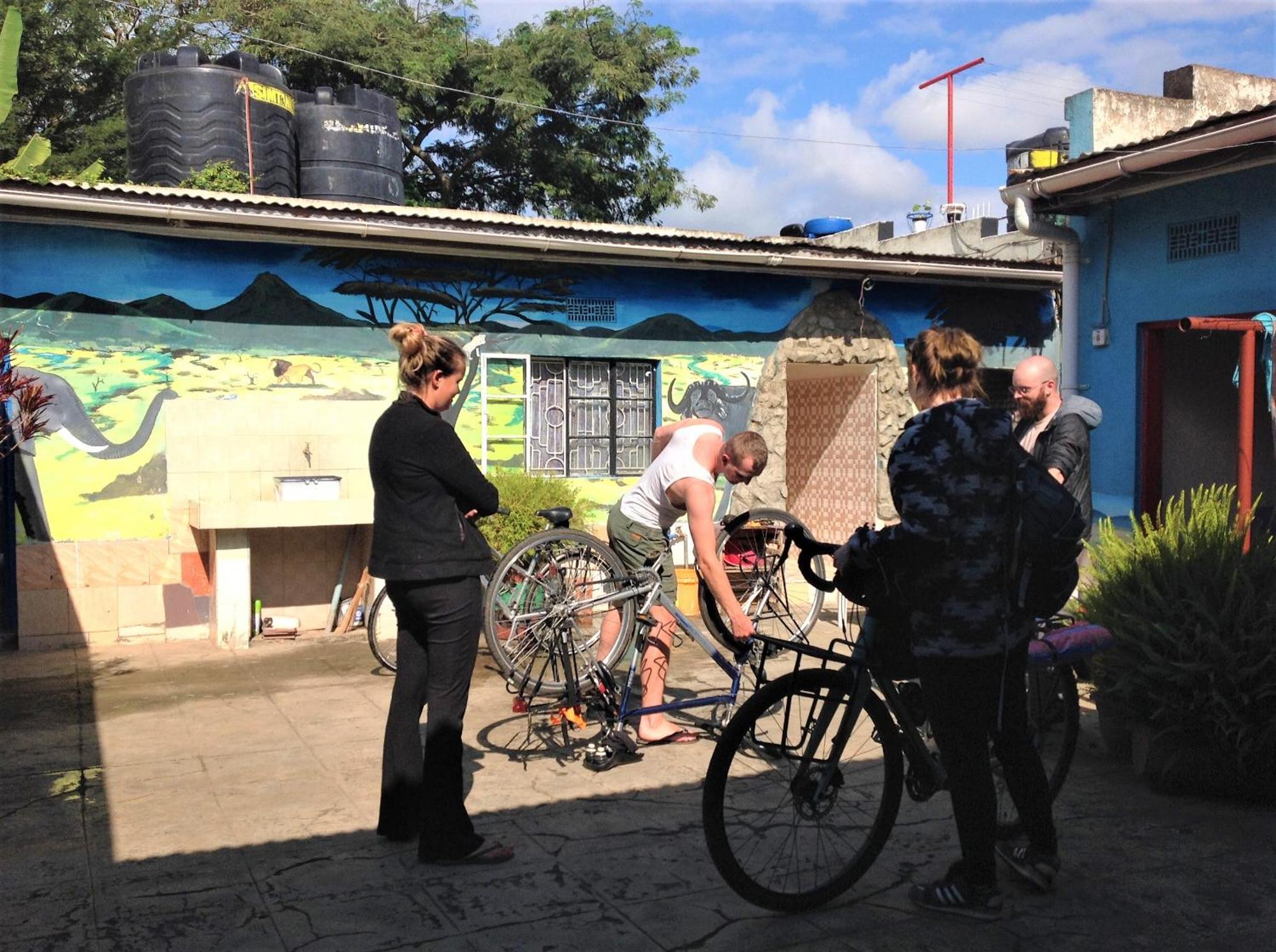 First Point Arusha Hostel Bagian luar foto
